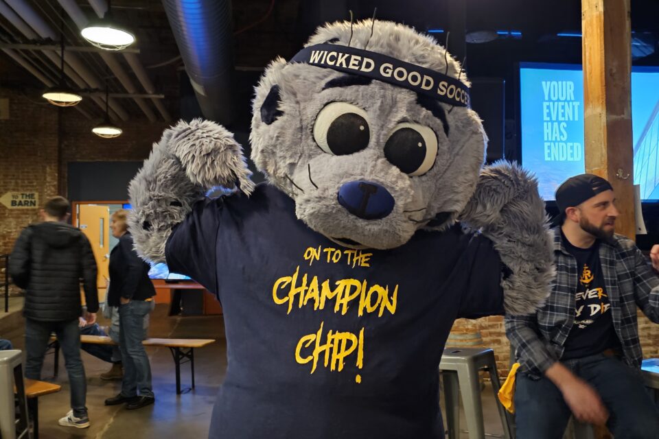 Lithography: The Gatekeeper of Modern Chip Manufacturing